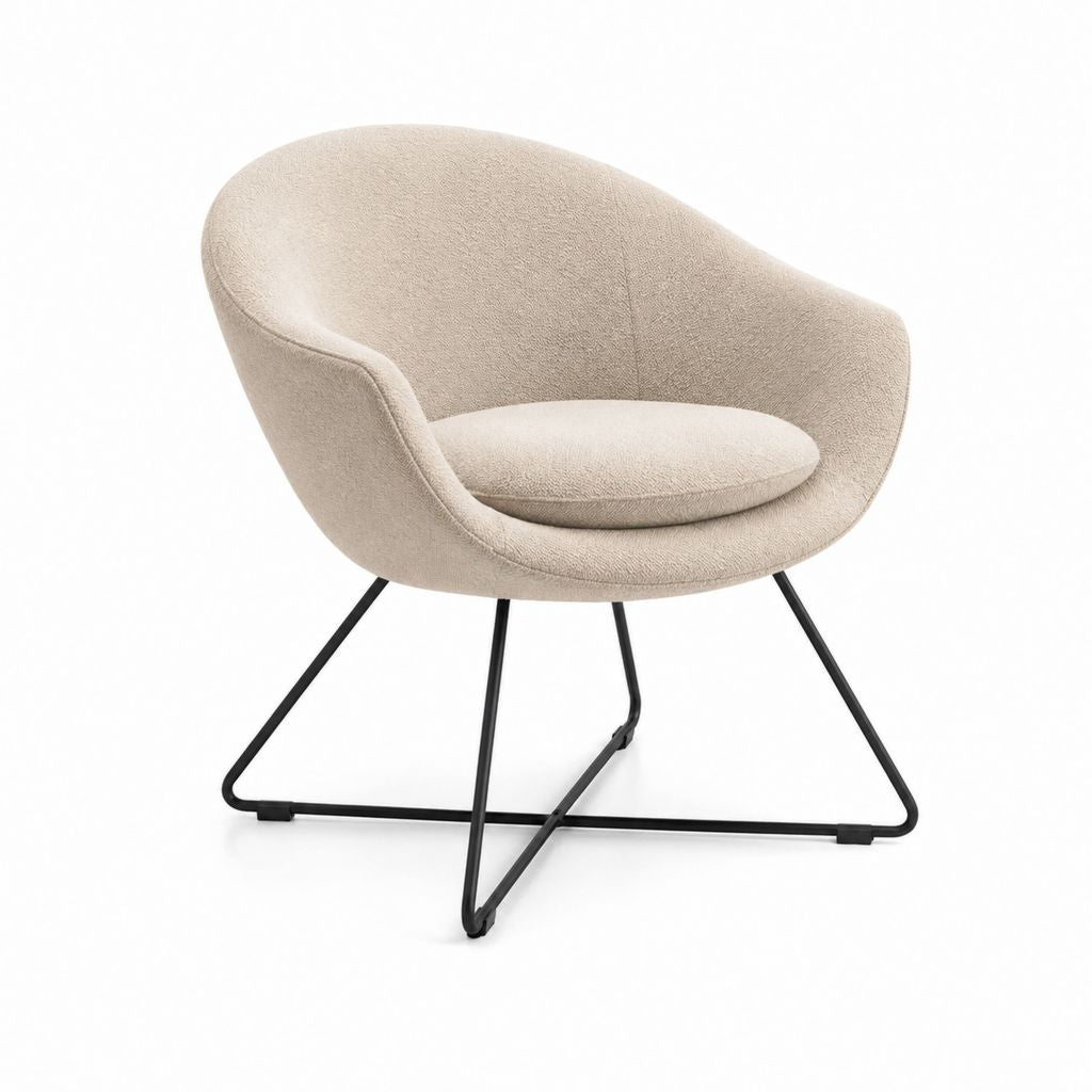 Cocktailsessel Beige mit Polyester-Bouclébezug und schwarzem Stahlgestell 72 x 78 x 74 cm